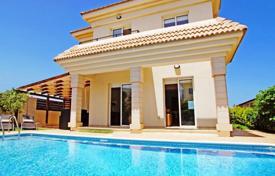 Villa in Protaras with 3 bedrooms, Kapparis for 390,000 €