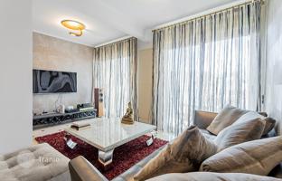 Stylish four-bedroom apartment in Eixample, Barcelona, Spain for 1,200,000 €