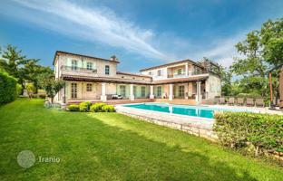 5-room house 585 m² in Višnjan for 2,000,000 €
