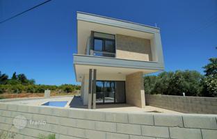 3-bedroom cottage 184 m² in Trachoni for 540,000 €