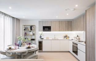 Two-bedroom apartment with a balcony in a residence with a meeting room, close to the Thames, Brentford, London, UK for £622,000