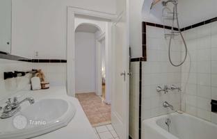 4-bedroom house in George Street for C$1,302,000