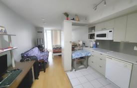 Apartment – Elizabeth Street, Old Toronto, Toronto,  Ontario,   Canada for C$705,000