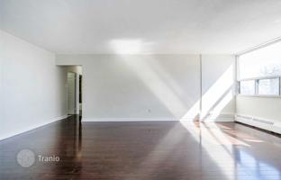 6-bedroom apartment in Etobicoke for C$686,000