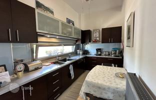 4-bedroom house 200 m² in Thessaloniki for 420,000 €