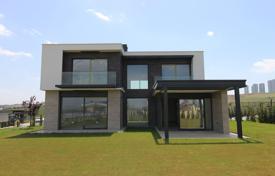 Villas for Sale with Lake View in Ankara Gölbaşı for $1,600,000