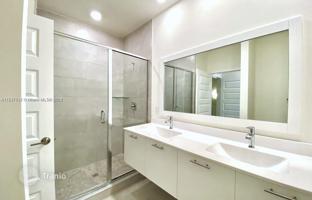 3-bedroom apartments in condo 122 m² in Doral for $515,000