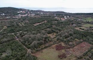 Land plot 4,530 m² in Zagora for 250,000 €