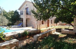 7-room house 300 m² in Marcana for 790,000 €