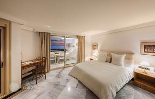 3-bedroom apartment 242 m² in Marbella for 2,950,000 €