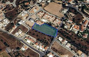 Land plot 4,683 m² in Tala for 800,000 €