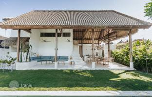 4-bedroom villa 274 m² in Seseh for $580,000