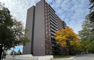3-bedroom apartment in Scarborough for C$779,000