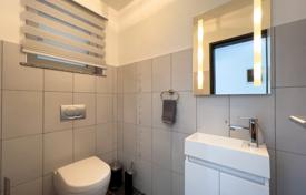 House House, near the ring road for 600,000 €