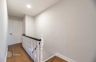 12-bedroom house in York for C$1,978,000