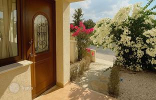 3-bedroom villa 136 m² in Peyia for 524,000 €