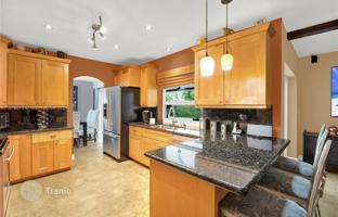 4-bedroom house 339 m² in Palmetto Bay for $1,485,000