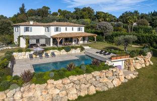 6-bedroom villa in Roquefort-les-Pins for 3,450,000 €