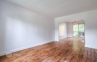 7-bedroom townhouse in East York for C$1,811,000