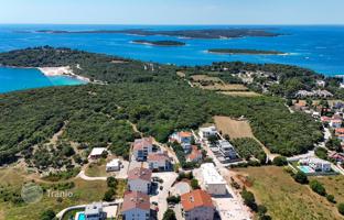 1-room apartment 45 m² in Stinjan for 180,000 €
