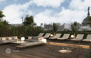 Comfortable apartment with a terrace in a prestigious area, Barcelona, Spain for 357,000 €