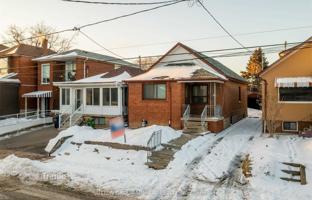 10-bedroom house in York for C$1,558,000