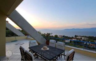 Villa with a direct access to the beach, a garden and a picturesque sea view, Theologos Fthiotida, Greece for 420,000 €