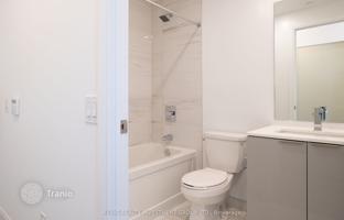 5-bedroom apartment in Etobicoke for C$939,000