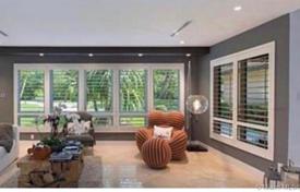 Renovated villa with a pool, a tennis court and a terrace, Pinecrest, USA for $2,399,000