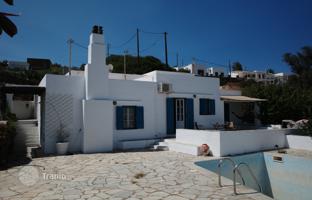 Traditional Cycladic Villa with Sea Views – For Sale in the island of Sifnos for 1,100,000 €