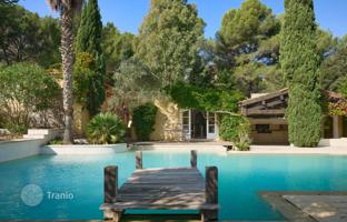9-bedroom villa in Bormes-les-Mimosas. Price on request