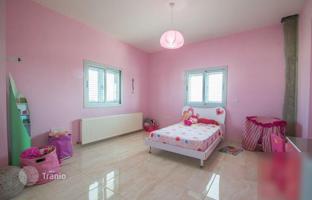 4-bedroom villa 500 m² in Famagusta for 530,000 €