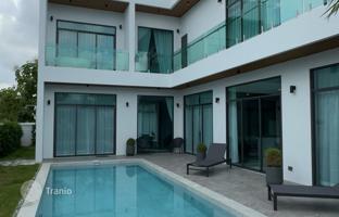 4-bedroom villa 300 m² in Pattaya for $504,000