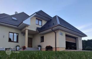 8-room house 300 m² in Dreiliņi for 345,000 €