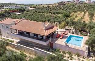 3-bedroom villa 243 m² in Chania for 1,300,000 €