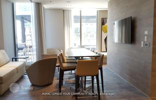 4-bedroom apartment in Scott Street for C$946,000