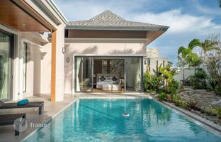 4-bedroom villa 495 m² in Bang Tao Beach for $1,200,000
