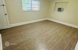 4-bedroom house 271 m² in Miami for $1,203,000