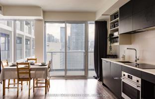 3-bedroom apartment in Old Toronto for C$965,000