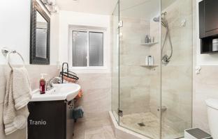 10-bedroom house in Etobicoke for C$1,813,000