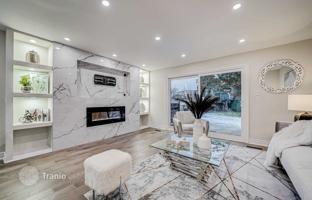 6-bedroom house in Etobicoke for C$2,215,000