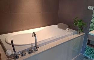 2-bedroom apartments in condo 101 m² in tambon Kathu for $268,000