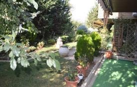 Townhouse, in excellent condition, 100 meters from the magnificent beach for 210,000 €