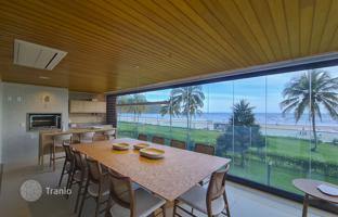 4-bedroom apartment 211 m² in Bertioga for $2,919,000