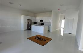 Townhome – West End, Miami, Florida,  USA for $790,000
