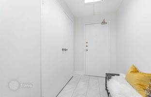 6-bedroom apartment in Etobicoke for C$776,000