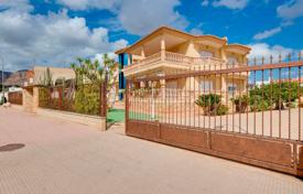 7-bedrooms villa 737 m² in Orihuela, Spain for 966,000 €