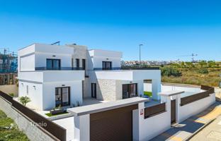 4-bedroom villa 169 m² in Orihuela Costa for 649,000 €