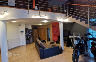 6-room house 240 m² in Budapest for 357,000 €