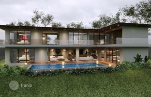 3-bedroom villa 300 m² in Kediri for $698,000